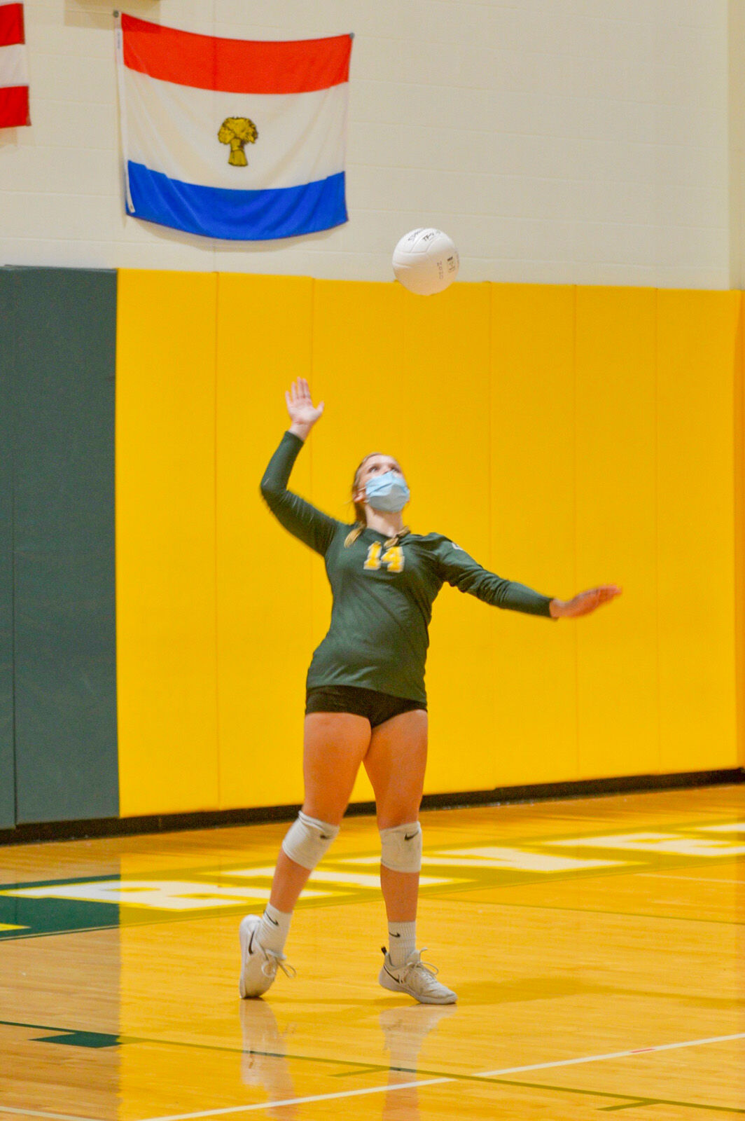 IRHS Girls' Volleyball - _-1268.jpg